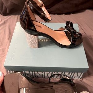 Passion size 8.5 interchange heel